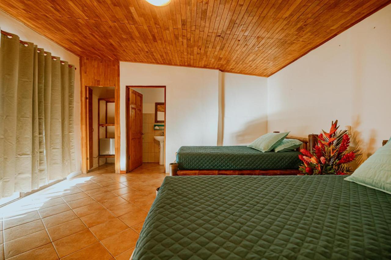 Hotel Planeta Sano Мануэль-Антонио Экстерьер фото