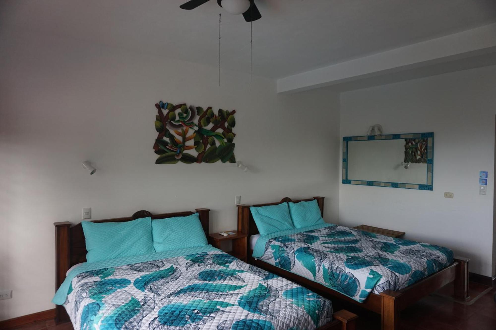 Hotel Planeta Sano Мануэль-Антонио Экстерьер фото