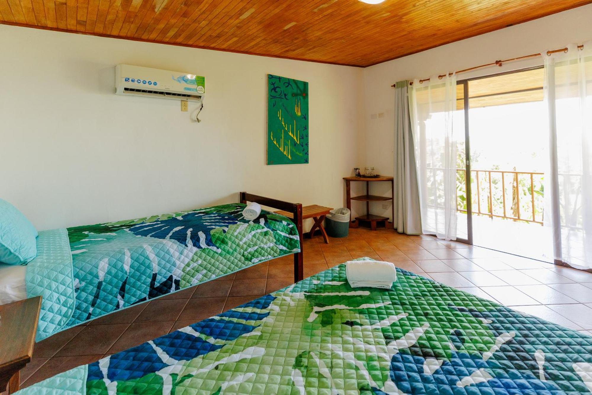 Hotel Planeta Sano Мануэль-Антонио Экстерьер фото